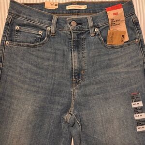 Women’s levis 724 high rise straight
